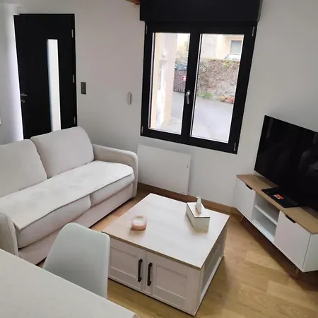 펜션 Maison Au Coeur De Saint-lary Village 생라리술랑