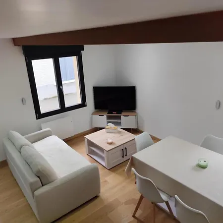 Maison Au Coeur De Saint-lary Village 펜션 *